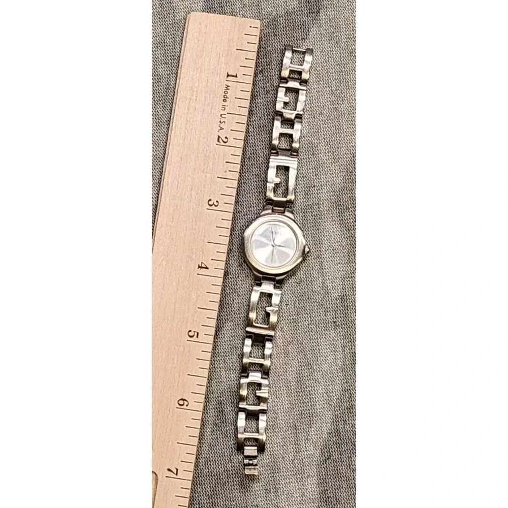 Vtg GUESS Women's Watch Model G65919L Silver Tone Bracelet New Battery FREE $HIP